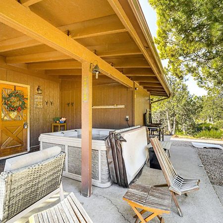 Peaceful Strawberry Cabin Fire Pit And Hot Tub Pine Buitenkant foto